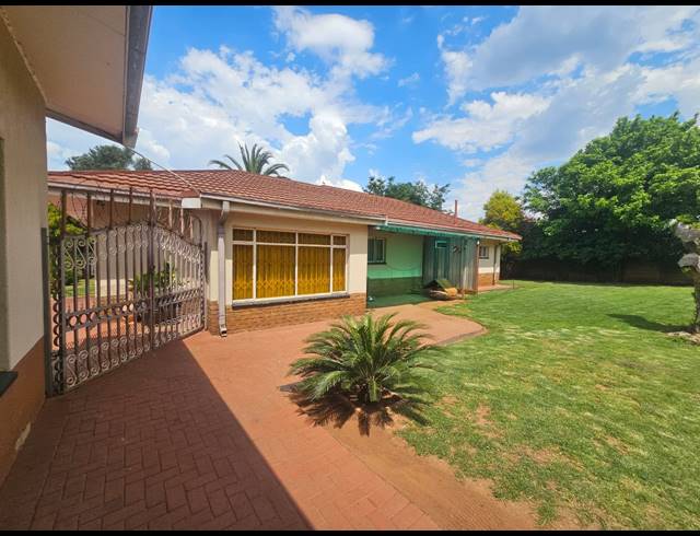 4 BEDROOM HOUSE FOR SALE IN DALESIDE